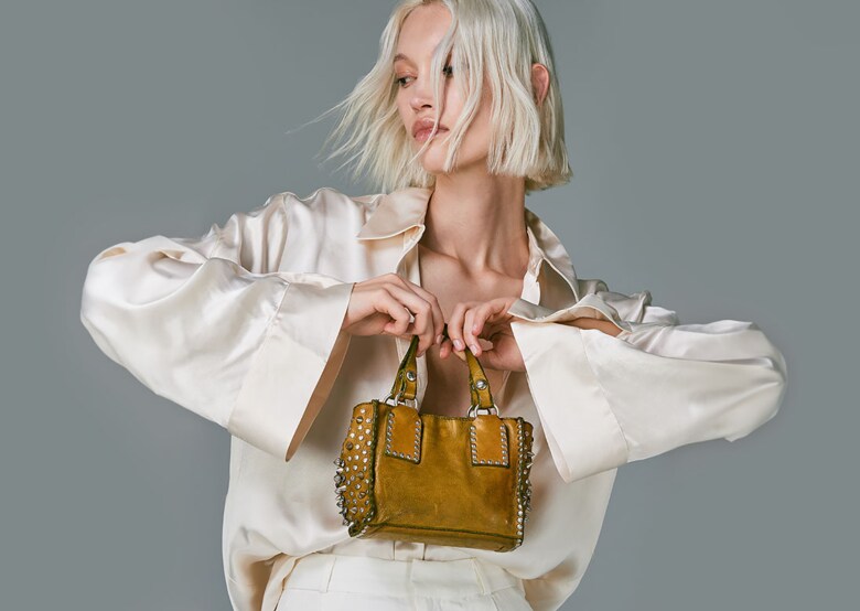 Campomaggi Official Shop Leather Bags Made in Italy